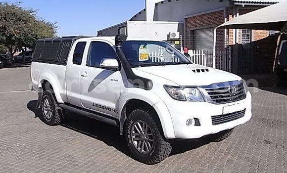 Buy Used Toyota Hilux White Car in Mbabane in Manzini Buy Used Toyota Hilux White Car in Mbabane in Manzini