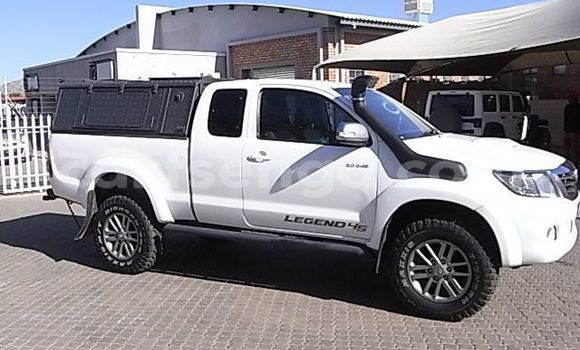 Nunua Ilio tumika Toyota Hilux White Gari ndani ya Mbabane nchini Manzini Nunua Ilio tumika Toyota Hilux White Gari ndani ya Mbabane nchini Manzini