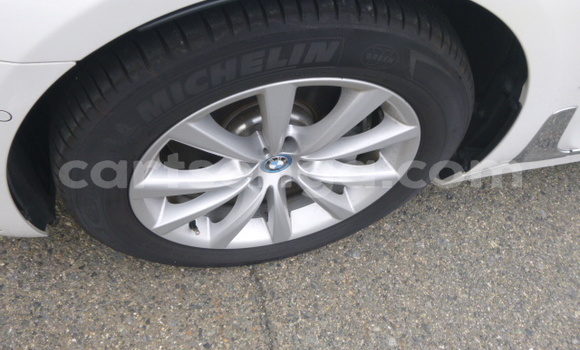 Buy Used BMW 7er White Car in Big Bend in Lubombo District Buy Used BMW 7er White Car in Big Bend in Lubombo District
