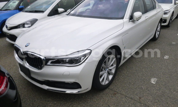 Buy Used BMW 7er White Car in Big Bend in Lubombo District Buy Used BMW 7er White Car in Big Bend in Lubombo District