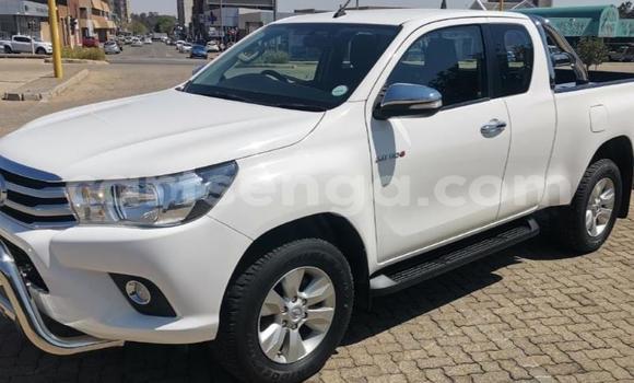 Acheter Occasion Voiture Toyota Hilux Blanc à Ezulwini, Hhohho Acheter Occasion Voiture Toyota Hilux Blanc à Ezulwini, Hhohho