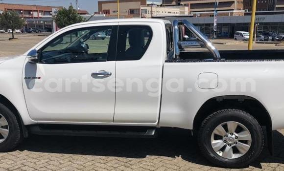 Acheter Occasion Voiture Toyota Hilux Blanc à Ezulwini, Hhohho Acheter Occasion Voiture Toyota Hilux Blanc à Ezulwini, Hhohho