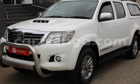 Buy Used Toyota Hilux White Car in Ezulwini in Hhohho Buy Used Toyota Hilux White Car in Ezulwini in Hhohho