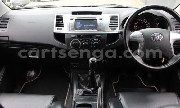 Buy Used Toyota Hilux White Car in Ezulwini in Hhohho Buy Used Toyota Hilux White Car in Ezulwini in Hhohho