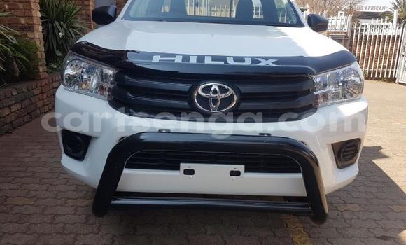 Buy Used Toyota Hilux White Car in Manzini in Manzini