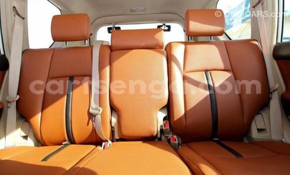 Buy Import Toyota Prado White Car in Import - Dubai in Hhohho Buy Import Toyota Prado White Car in Import - Dubai in Hhohho