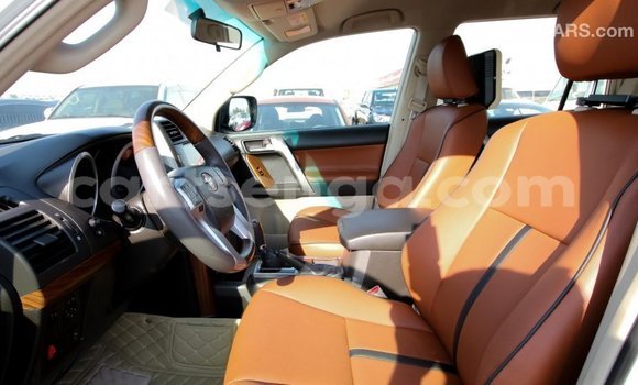 Buy Import Toyota Prado White Car in Import - Dubai in Hhohho Buy Import Toyota Prado White Car in Import - Dubai in Hhohho