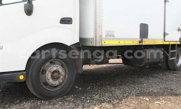 Acheter Occasion Utilitaire Hino 300 Series Blanc à Mbabane, Manzini Acheter Occasion Utilitaire Hino 300 Series Blanc à Mbabane, Manzini