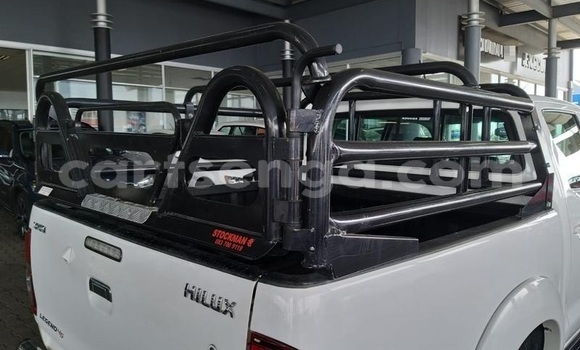 Buy Used Toyota Hilux White Car in Mbabane in Manzini Buy Used Toyota Hilux White Car in Mbabane in Manzini