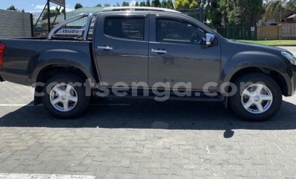 Nunua Ilio tumika Isuzu KB Silver Gari ndani ya Mbabane nchini Manzini Nunua Ilio tumika Isuzu KB Silver Gari ndani ya Mbabane nchini Manzini