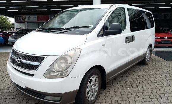 Buy Used Hyundai H1 White Car in Manzini in Manzini Buy Used Hyundai H1 White Car in Manzini in Manzini