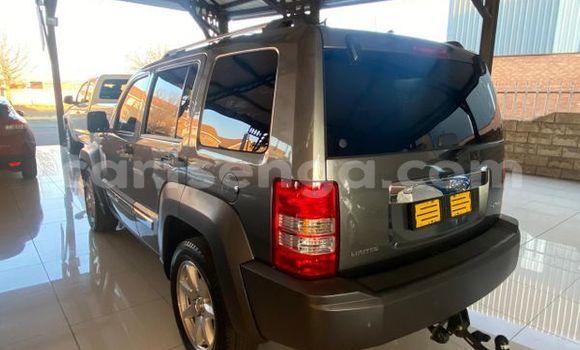 Nunua Ilio tumika Jeep Cherokee Silver Gari ndani ya Manzini nchini Manzini Nunua Ilio tumika Jeep Cherokee Silver Gari ndani ya Manzini nchini Manzini
