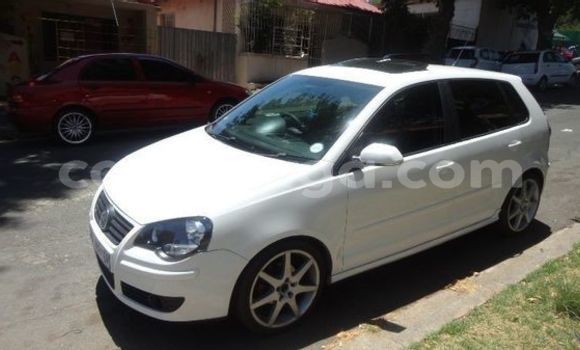 Buy Used Volkswagen Polo White Car in Ezulwini in Hhohho Buy Used Volkswagen Polo White Car in Ezulwini in Hhohho