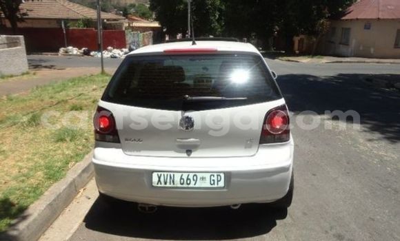Buy Used Volkswagen Polo White Car in Ezulwini in Hhohho Buy Used Volkswagen Polo White Car in Ezulwini in Hhohho