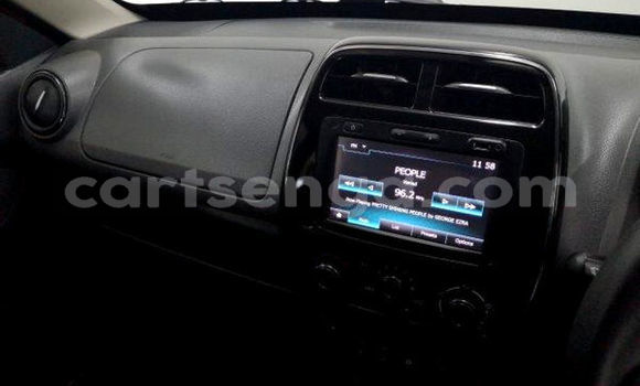 Nunua Ilio tumika Renault KWID Red Gari ndani ya Hluti nchini Wilaya ya Shiselweni Nunua Ilio tumika Renault KWID Red Gari ndani ya Hluti nchini Wilaya ya Shiselweni