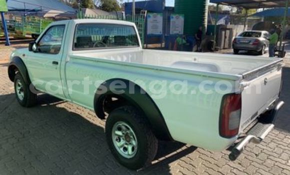 Buy Used Nissan NP 300 White Car in Mbabane in Manzini Buy Used Nissan NP 300 White Car in Mbabane in Manzini