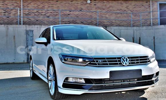 Nunua Ilio tumika Volkswagen Passat Silver Gari ndani ya Mbabane nchini Manzini Nunua Ilio tumika Volkswagen Passat Silver Gari ndani ya Mbabane nchini Manzini