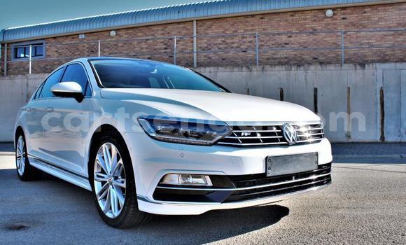 Nunua Ilio tumika Volkswagen Passat Silver Gari ndani ya Mbabane nchini Manzini Nunua Ilio tumika Volkswagen Passat Silver Gari ndani ya Mbabane nchini Manzini