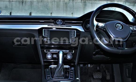Nunua Ilio tumika Volkswagen Passat Silver Gari ndani ya Mbabane nchini Manzini Nunua Ilio tumika Volkswagen Passat Silver Gari ndani ya Mbabane nchini Manzini