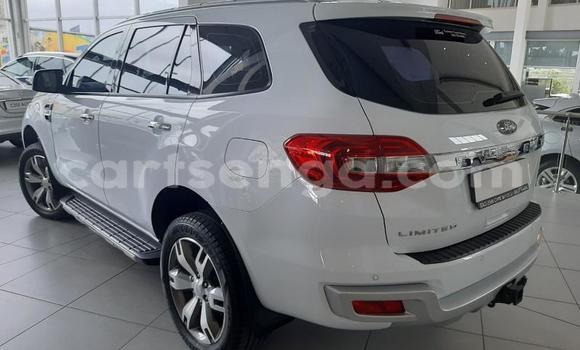 Buy Used Ford Everest White Car in Manzini in Manzini Buy Used Ford Everest White Car in Manzini in Manzini