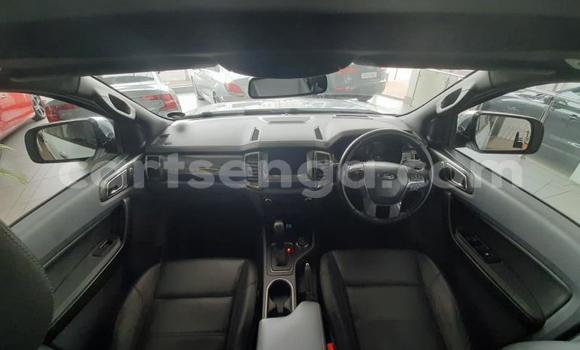 Buy Used Ford Everest White Car in Manzini in Manzini Buy Used Ford Everest White Car in Manzini in Manzini