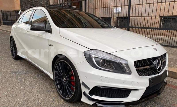 Buy Used Mercedes‒Benz AMG GLC White Car in Mbabane in Manzini Buy Used Mercedes‒Benz AMG GLC White Car in Mbabane in Manzini
