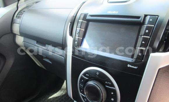 Acheter Occasion Voiture Isuzu KB Blanc à Manzini, Manzini Acheter Occasion Voiture Isuzu KB Blanc à Manzini, Manzini