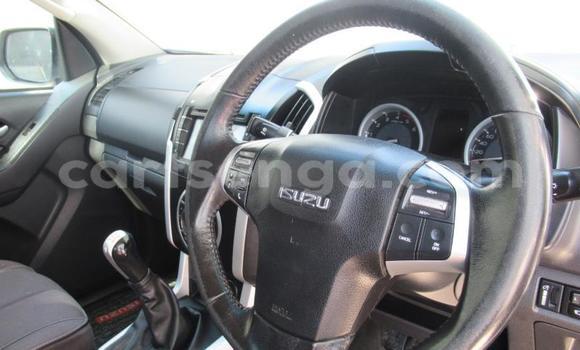 Acheter Occasion Voiture Isuzu KB Blanc à Manzini, Manzini Acheter Occasion Voiture Isuzu KB Blanc à Manzini, Manzini