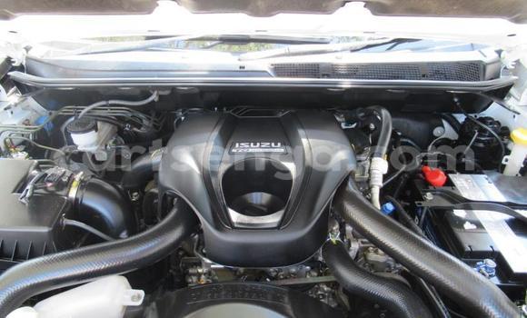 Acheter Occasion Voiture Isuzu KB Blanc à Manzini, Manzini Acheter Occasion Voiture Isuzu KB Blanc à Manzini, Manzini