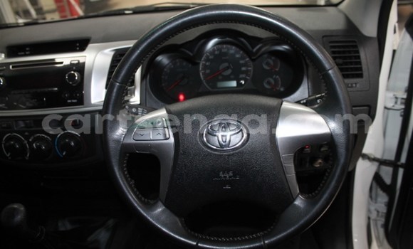 Acheter Occasion Voiture Toyota Hilux Blanc à Mbabane, Manzini Acheter Occasion Voiture Toyota Hilux Blanc à Mbabane, Manzini