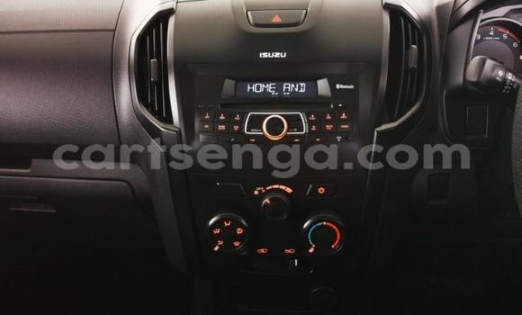 Nunua Ilio tumika Isuzu KB White Gari ndani ya Manzini nchini Manzini Nunua Ilio tumika Isuzu KB White Gari ndani ya Manzini nchini Manzini