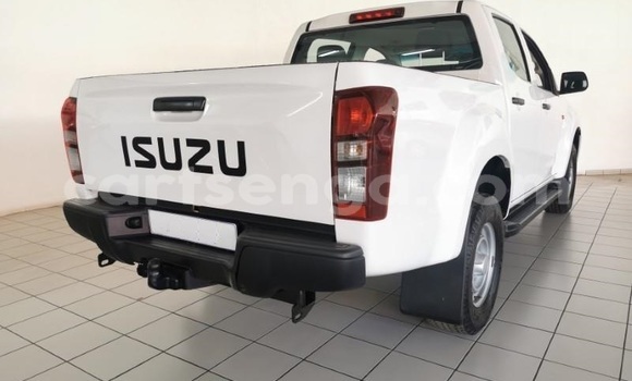 Nunua Ilio tumika Isuzu KB White Gari ndani ya Manzini nchini Manzini Nunua Ilio tumika Isuzu KB White Gari ndani ya Manzini nchini Manzini