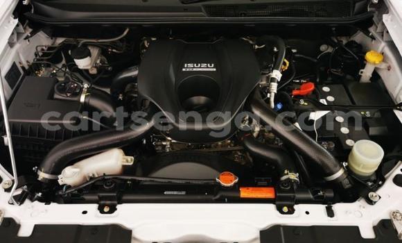 Nunua Ilio tumika Isuzu KB White Gari ndani ya Manzini nchini Manzini Nunua Ilio tumika Isuzu KB White Gari ndani ya Manzini nchini Manzini