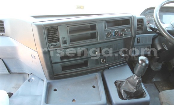 Nunua Ilio tumika Hino 300 Series White Lori ndani ya Mbabane nchini Manzini