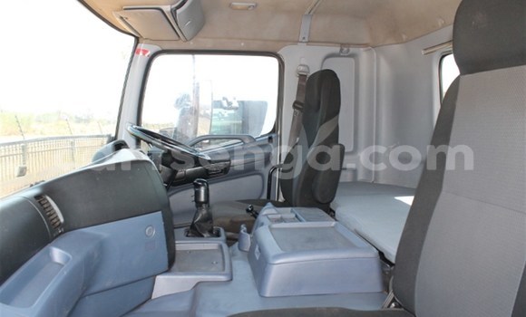 Acheter Occasion Utilitaire Hino 300 Series Blanc à Mbabane, Manzini Acheter Occasion Utilitaire Hino 300 Series Blanc à Mbabane, Manzini