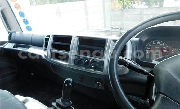 Acheter Occasion Utilitaire Hino 300 Series Blanc à Mbabane, Manzini Acheter Occasion Utilitaire Hino 300 Series Blanc à Mbabane, Manzini