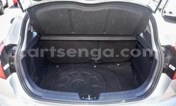 Nunua Ilio tumika Kia Rio Silver Gari ndani ya Mbabane nchini Manzini Nunua Ilio tumika Kia Rio Silver Gari ndani ya Mbabane nchini Manzini