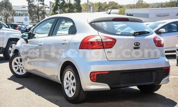 Nunua Ilio tumika Kia Rio Silver Gari ndani ya Mbabane nchini Manzini Nunua Ilio tumika Kia Rio Silver Gari ndani ya Mbabane nchini Manzini