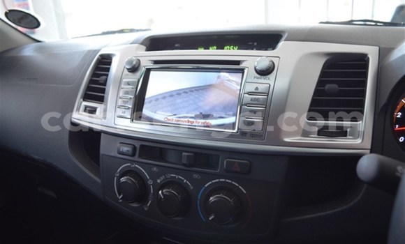 Acheter Occasion Voiture Toyota Hilux Blanc à Mbabane, Manzini Acheter Occasion Voiture Toyota Hilux Blanc à Mbabane, Manzini