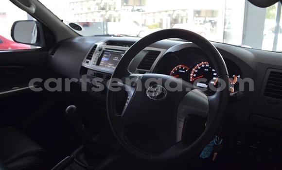 Acheter Occasion Voiture Toyota Hilux Blanc à Mbabane, Manzini Acheter Occasion Voiture Toyota Hilux Blanc à Mbabane, Manzini