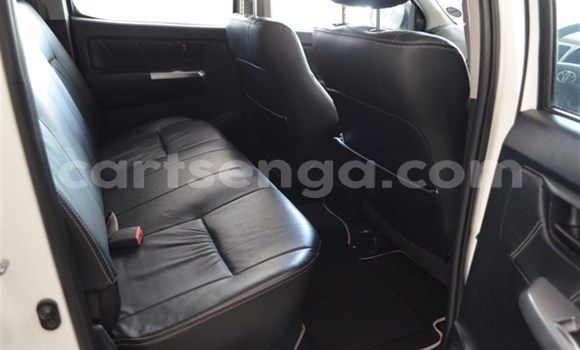 Acheter Occasion Voiture Toyota Hilux Blanc à Mbabane, Manzini Acheter Occasion Voiture Toyota Hilux Blanc à Mbabane, Manzini