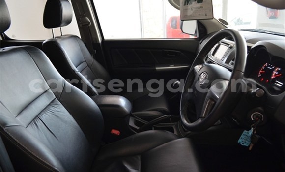 Acheter Occasion Voiture Toyota Hilux Blanc à Mbabane, Manzini Acheter Occasion Voiture Toyota Hilux Blanc à Mbabane, Manzini