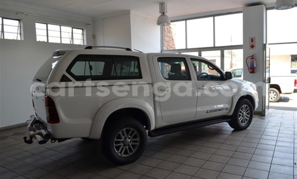 Acheter Occasion Voiture Toyota Hilux Blanc à Mbabane, Manzini Acheter Occasion Voiture Toyota Hilux Blanc à Mbabane, Manzini