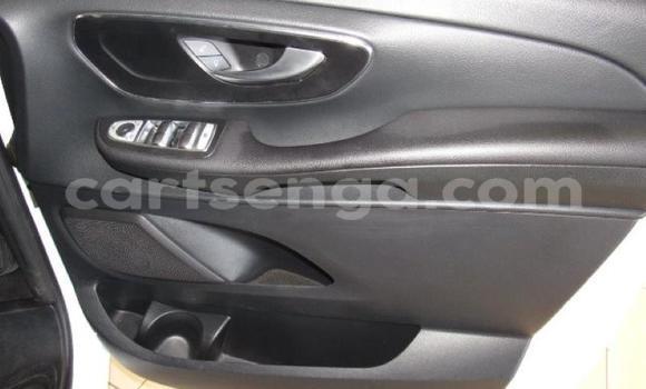 Nunua Ilio tumika Mercedes‒Benz V-klasse White Gari ndani ya Manzini nchini Manzini