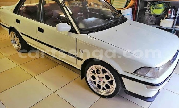Buy Used Toyota Corolla White Car in Mbabane in Manzini