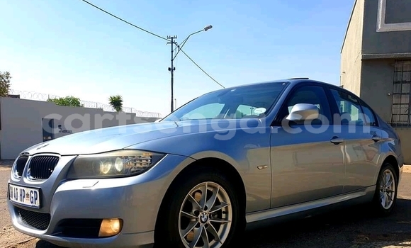 Acheter Occasion Voiture BMW 3200 Gris à Mbabane, Manzini Acheter Occasion Voiture BMW 3200 Gris à Mbabane, Manzini