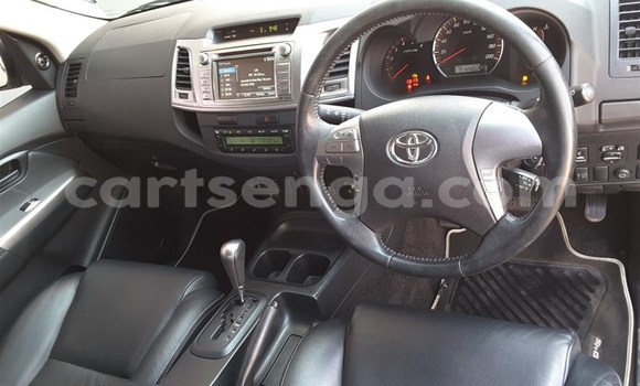 Nunua Ilio tumika Toyota Hilux Silver Gari ndani ya Mbabane nchini Manzini Nunua Ilio tumika Toyota Hilux Silver Gari ndani ya Mbabane nchini Manzini