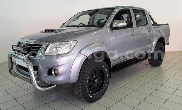 Nunua Ilio tumika Toyota Hilux Silver Gari ndani ya Mbabane nchini Manzini Nunua Ilio tumika Toyota Hilux Silver Gari ndani ya Mbabane nchini Manzini