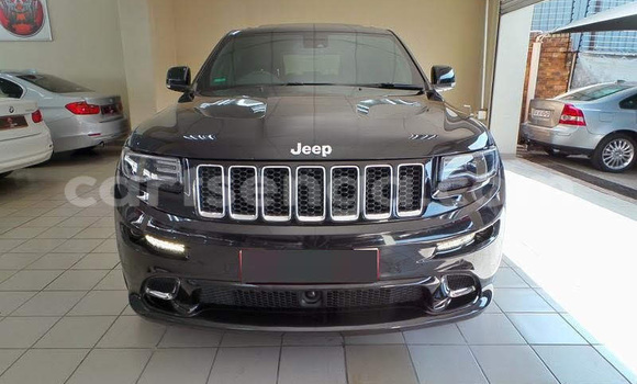 Nunua Ilio tumika Jeep Grand Cherokee SRT8 Black Gari ndani ya Mbabane nchini Manzini