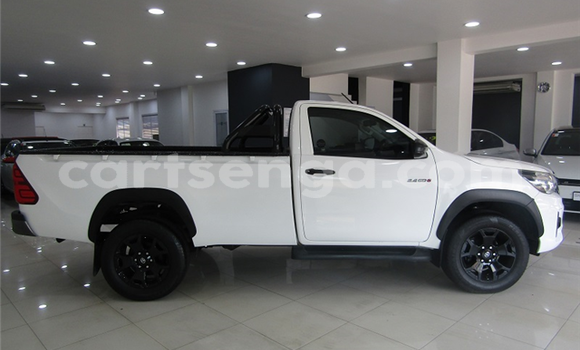 Buy Used Toyota Hilux White Car in Mbabane in Manzini Buy Used Toyota Hilux White Car in Mbabane in Manzini